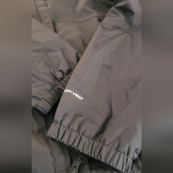 The North Face Men's Black Jacket - Picture 7 of 8